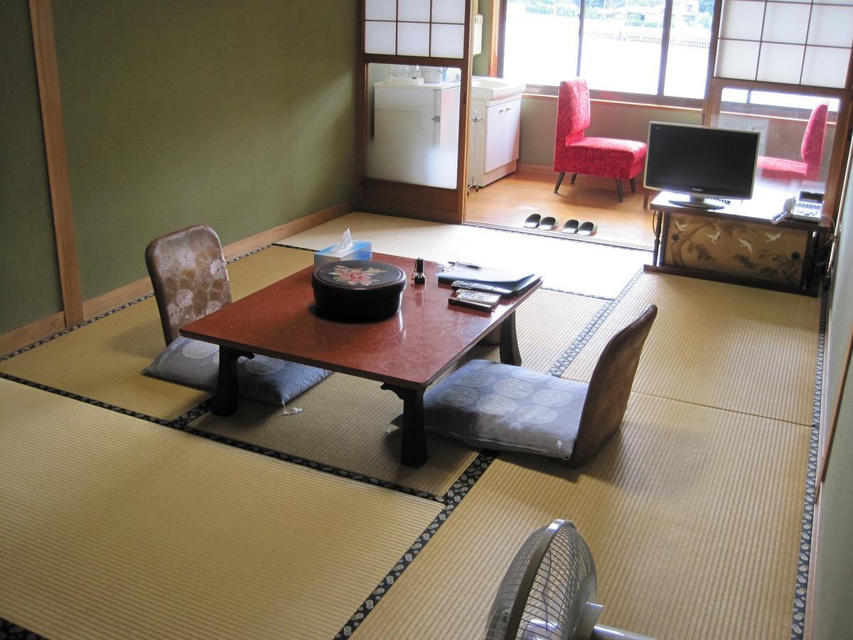 Suminoe Ryokan أونوميتشي الغرفة الصورة